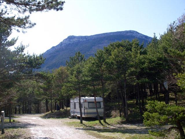 Hotel Camping La Chabannerie Saint-Martin-de-Clelles Exteriér fotografie